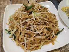 招牌干炒牛河-利杨记·本味轩粥坊·烧烤(宝体店)