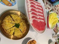 -洪氏嗨捞·广东猪肚鸡·椰子鸡火锅(西咸万象城店)