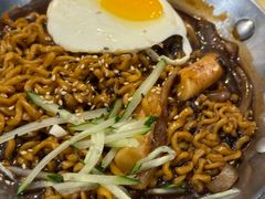 炸酱拉面-富乐满韩国正宗炸鸡韩国料理(虹泉路店)