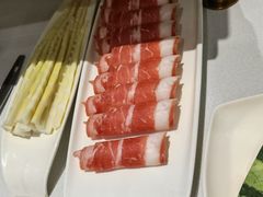 肥牛-海底捞火锅(长宁路龙之梦店)