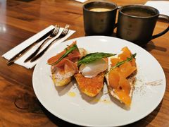 -星巴克(港汇1号办公楼店)