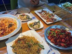 -喝丢一只鞋海鲜烧烤·海肠捞饭(文体街店)