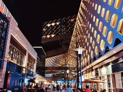 -宝龙城(杭州滨江店)