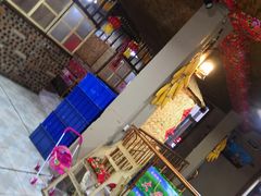-地主大院铁锅炖(创业街店)