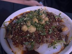 -烤肉小伙烤肉店
