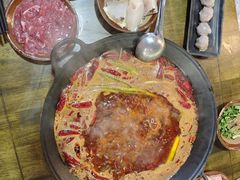 -黄潇洒老火锅(九眼桥宏济巷店)