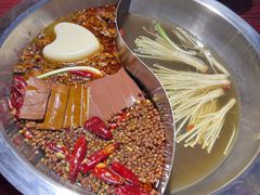 -谭鸭血老火锅(远大购物广场店)