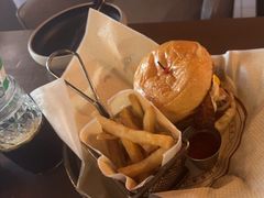 -BOURBON 玻本美式餐厅酒吧(虹桥新天地店)