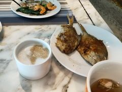 -上海大船酒店-沙滩餐厅