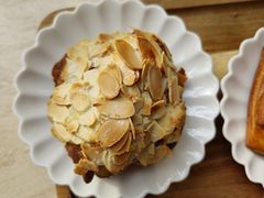 -VERIE BAKEHOUSE