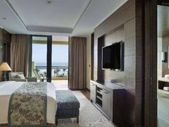 -海南清水湾莱佛士酒店