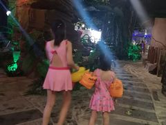 -泉城欧乐堡戏水湾艺术养生温泉