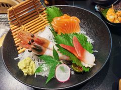 -山川小町·极番烧肉(新地假日广场店)