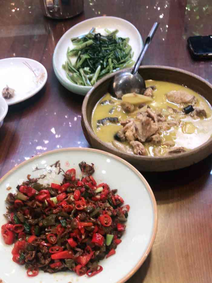 湘聚老院子(青阳一店)-"服务态度很好,口味也不错,环境舒适优雅!