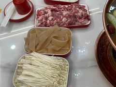 -欧提汗·新疆餐厅·清真(银都路店)