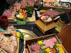 -山川小町·极番烧肉(新地假日广场店)