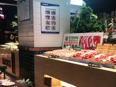 自助取餐区-亚马逊环球美食百汇(新城吾悦广场店)