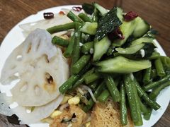 -郑家包子牛肉拉面(尚勤路店)