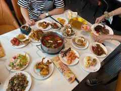 小火锅-吉布鲁牛排海鲜自助(成都大悦城店)