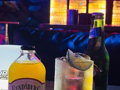 -UP嘻哈酒吧(粉巢店)