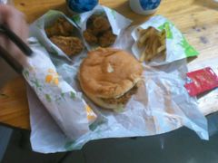 -华莱士·全鸡汉堡(海口政法学院店)