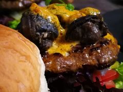 -HIGH FIVE哈福手工汉堡(桂林路店)