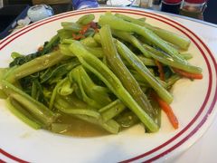 -明本湛江鸡•海鲜小厨(陈家祠店)