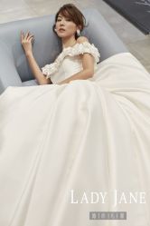 -Lady  Jane高端婚纱礼服馆