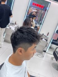 -乾健·烫染·接发SALON