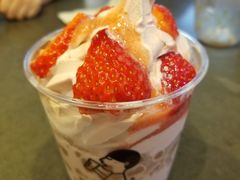 草莓冰激凌-喜茶(上海兴业太古汇店)