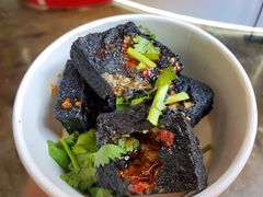 黑色经典臭豆腐-黑色经典臭豆腐·湖南特产(坡子街店)