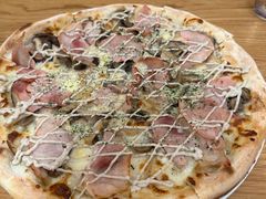 -城市大道红炉披萨烘焙坊