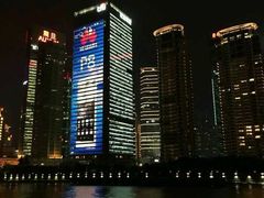 -黄浦江游览十六铺3号码头网红自助餐