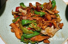 Wild Bamboo Forest Ear Mushroom Stir-Fried with Free-Range Pork