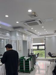 -镁连社·美联社