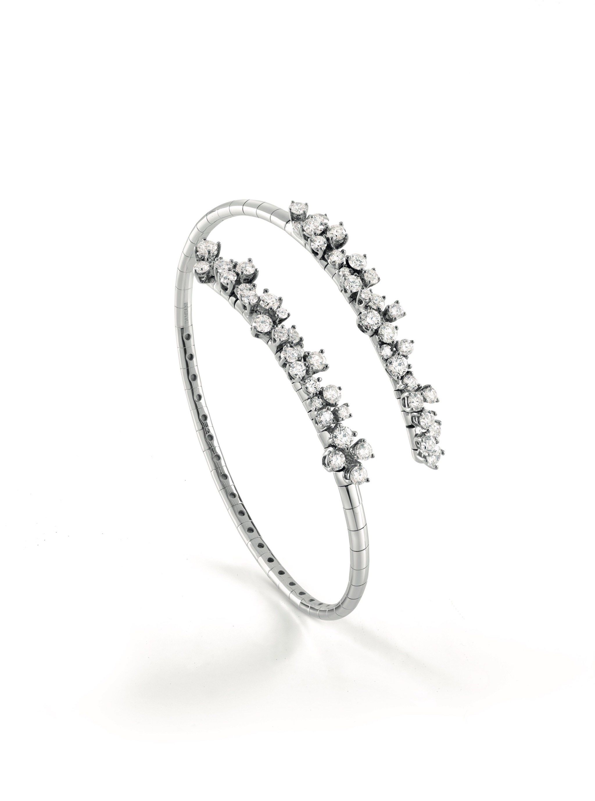 步入damiani mimosa绒花绮境