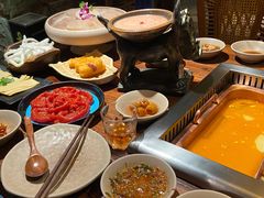 -老牌坊云南鱼豆花火锅(嵩山店)