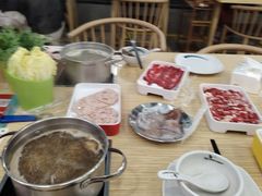 -杨老板·海鲜集市火锅·鲜切牛肉(中防万宝店)