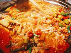 -鸣记脆皮烤鱼·海鲜烤鱼(三八广场店)
