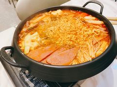 肥牛部队锅-博姆炸鸡精品餐厅(常发广场店)