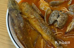 Classic Yellow Croaker Home-Cooked Noodles (White Soup)