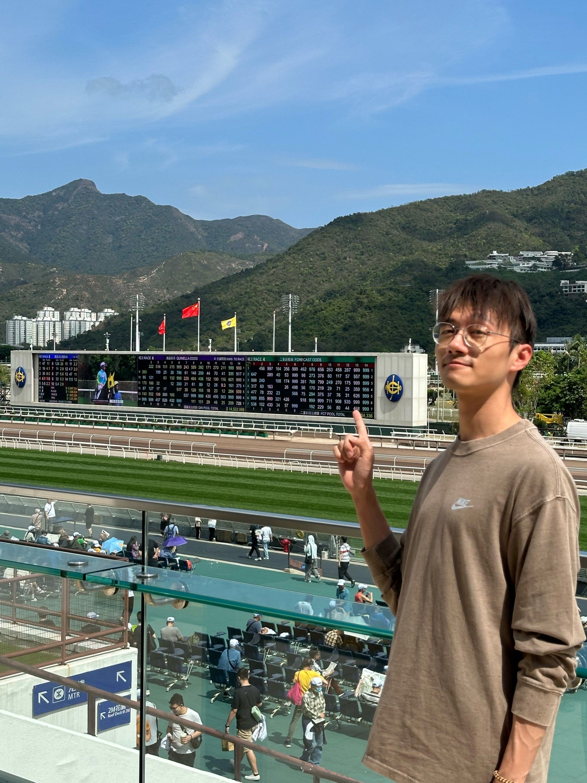 兴奋到飞起!看赛马初体验之3月香港打吡大赛
