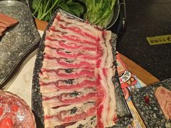 澳洲谷饲100天肥牛-哥老官重庆美蛙鱼头(虹口龙之梦店)