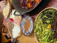 -赵美丽·重庆社区火锅·直营店(火车东站·中豪国际店)