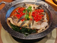 鲜活剁椒嫩鱼头-湘阁里辣(南岭购物广场店)
