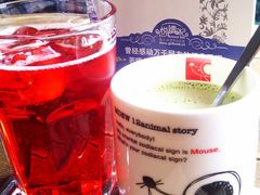 绿茶拿铁-新沙洞咖啡(泉乐坊店)