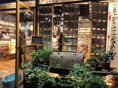 -猫的天空之城概念书店(杭州南宋御街店)