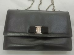 -爱革·洗衣改衣·洗鞋修鞋·洗包修包·奢侈品护理(宝地广场店)