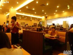 -萨莉亚意式餐厅(河东万达店)