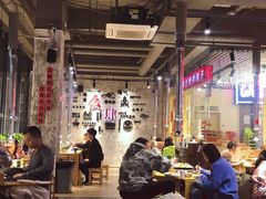 大堂-么肆烤肉·中式自助·烤肉大排档(街道口季佳PAI店)